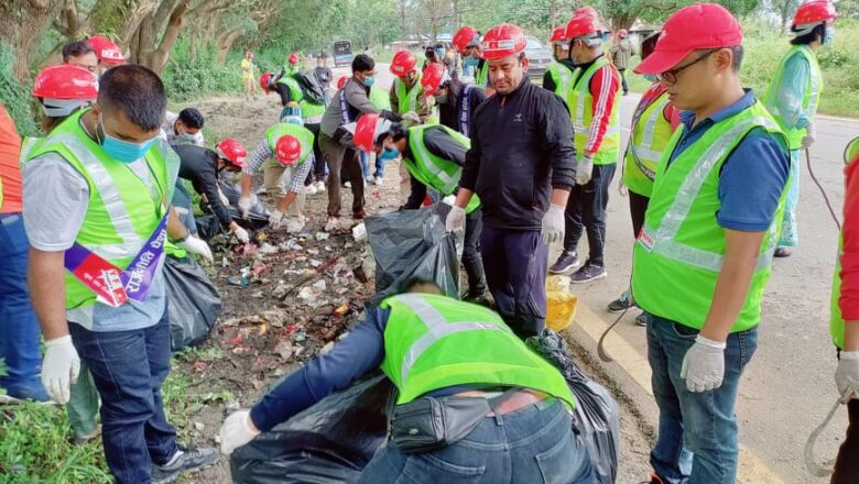 पिपुल्स भोलिन्टियर्सले गरे त्रिवि परिसर सरसफाइ